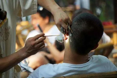 长沙,一座 一半人给另一半人洗脚 的城市